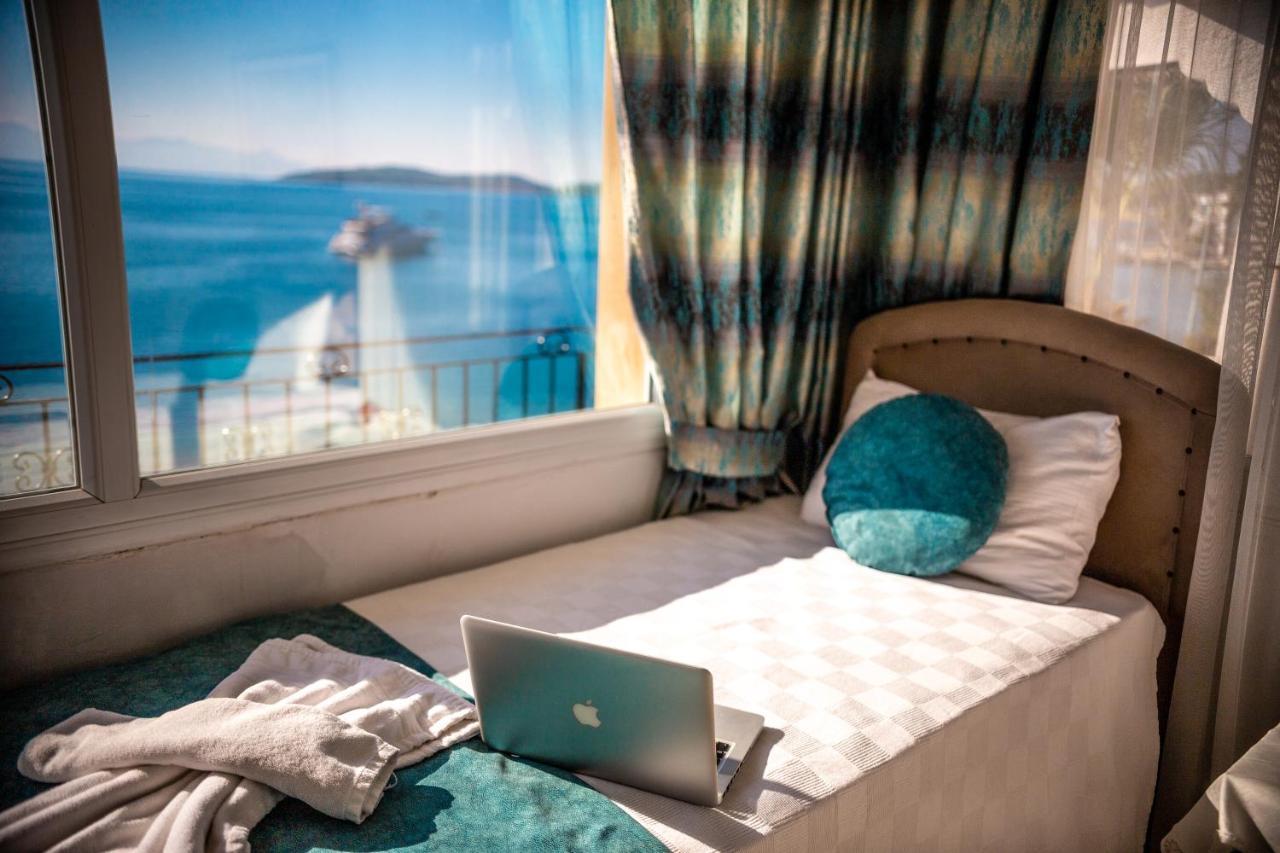 Foca Kumsal Hotel Extérieur photo