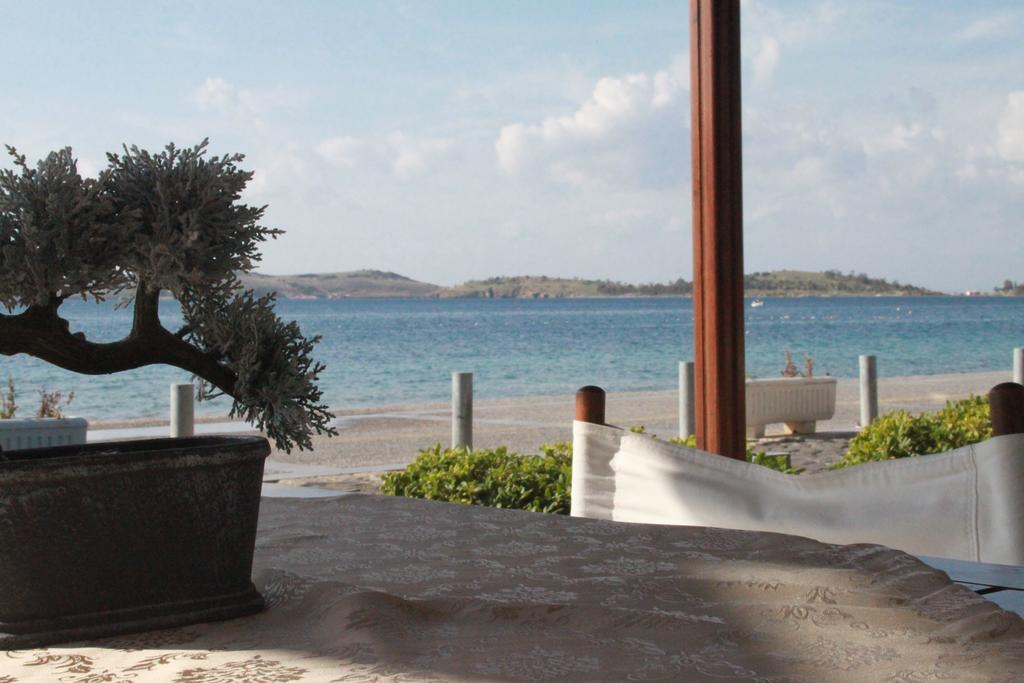 Foca Kumsal Hotel Extérieur photo