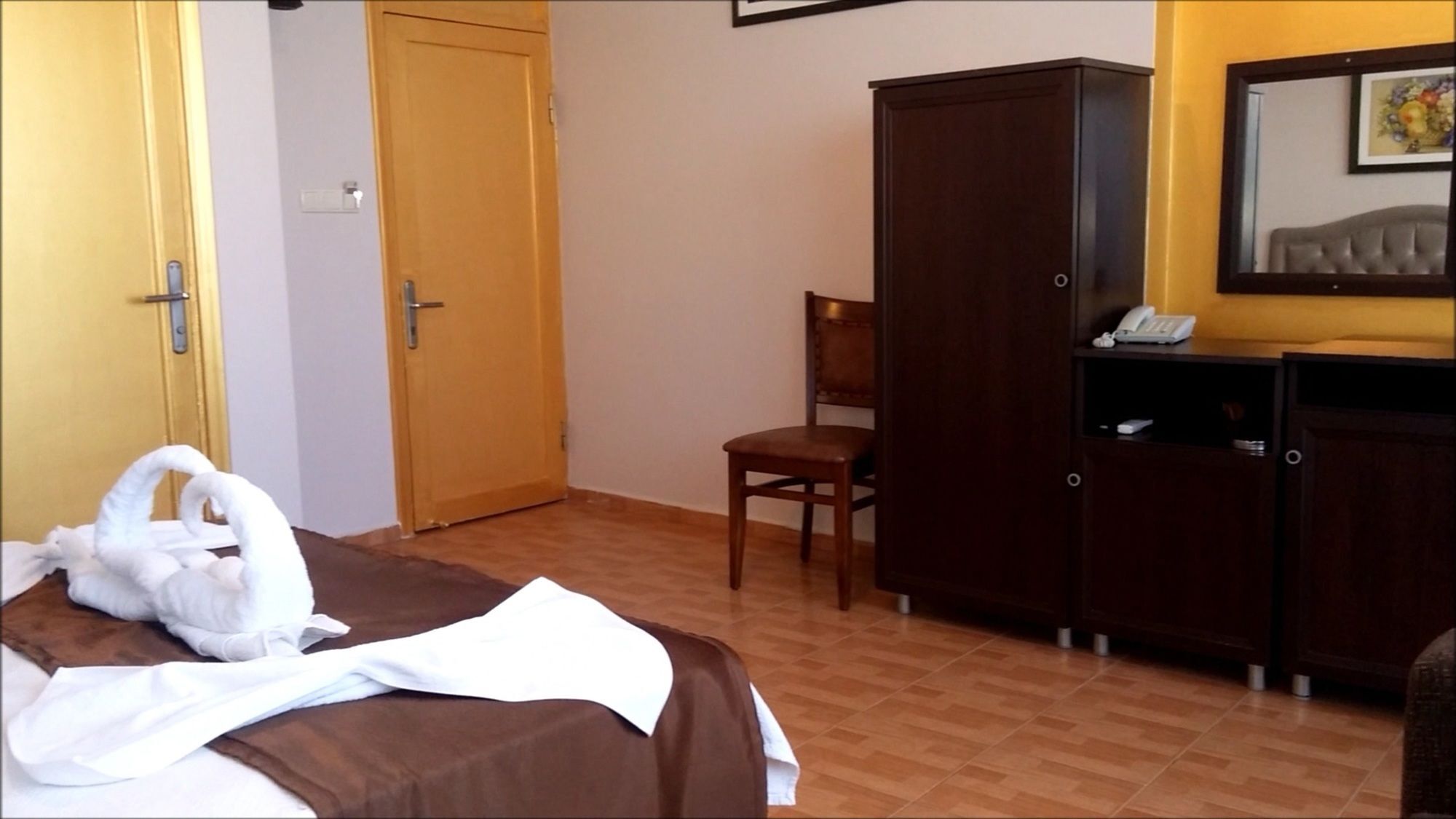 Foca Kumsal Hotel Extérieur photo